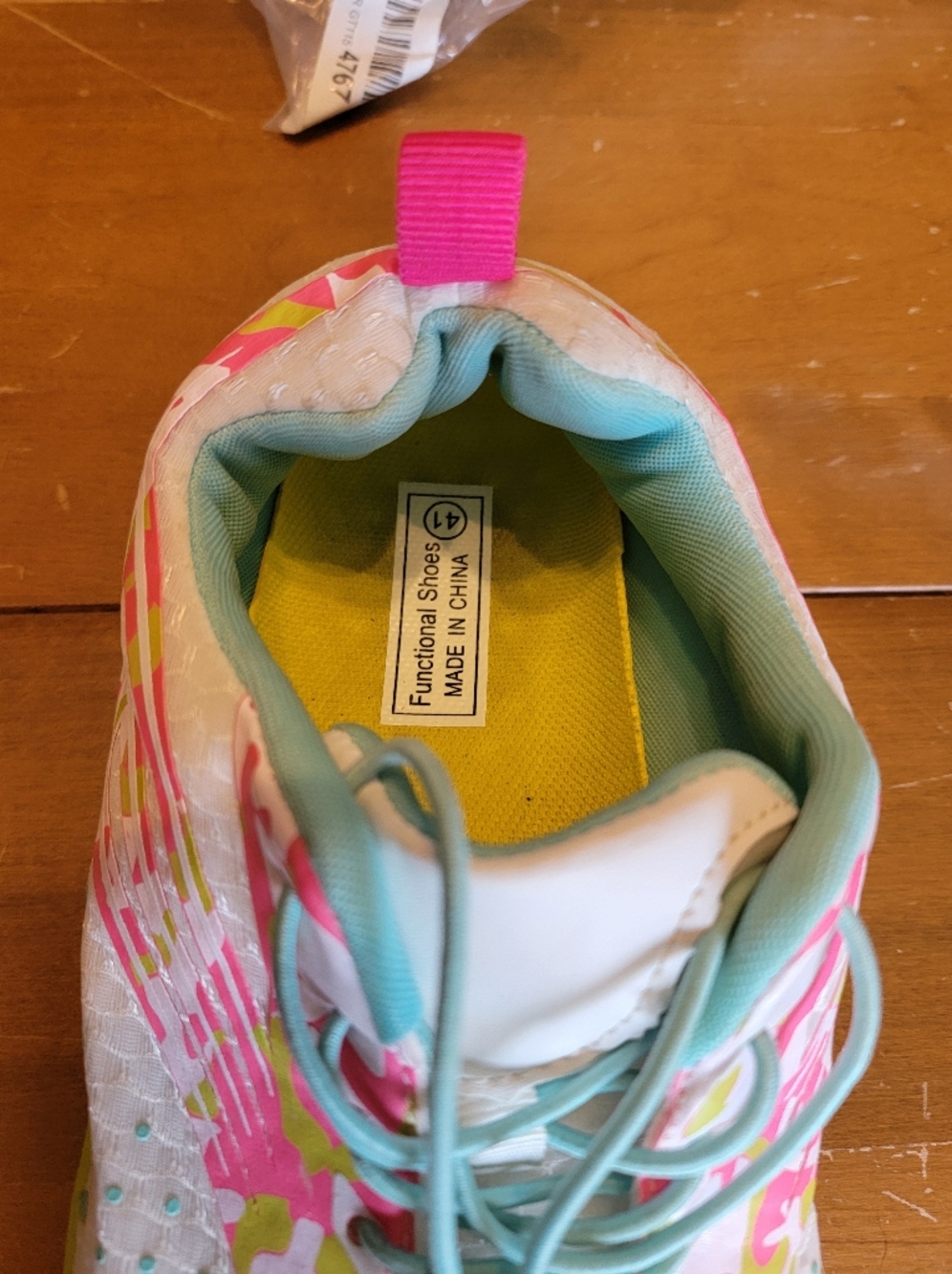 Women’s Lightweight White Pink Aqua Quick Dry Water Shoes Size 9.5 - Picture 4 of 8